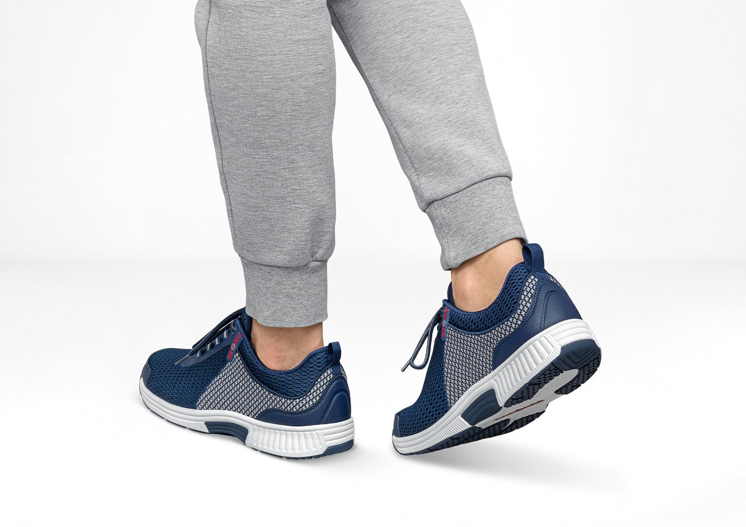 Orthofeet Edgewater Stretch Supportive Arch-Relief Men's Sneakers - Blue - Lifestyle View - 2