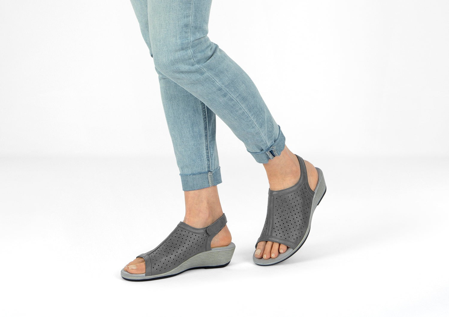 Orthofeet Hazel Supportive Wedge Women's Sandals - Gray - Lifestyle View - 2