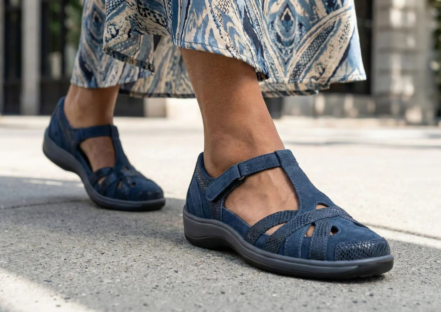 Orthofeet Juno Supportive Cushioned Women's Mary Jane - Navy - Lifestyle View - 8