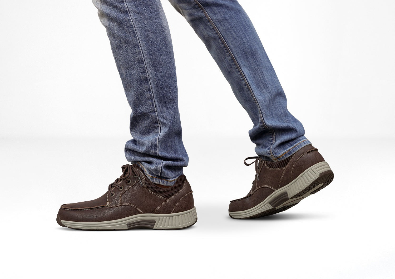Orthofeet Leo Stretch Men's Sneakers - Brown - Lifestyle View - 2