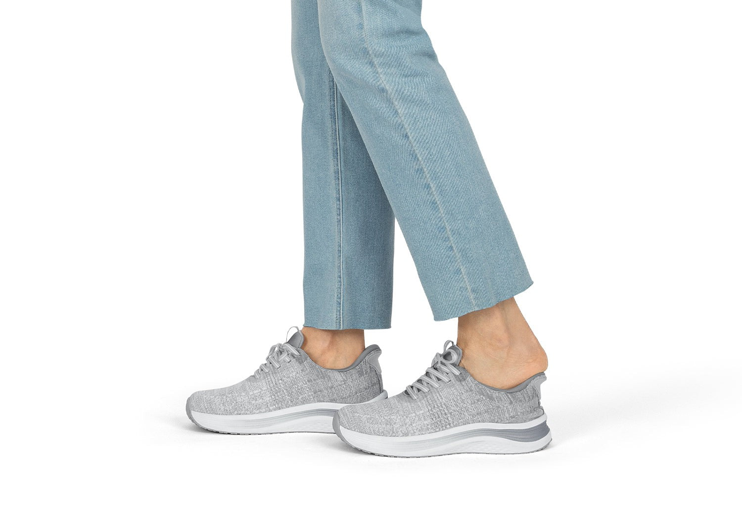 Orthofeet Nira Hands-Free Max Cushion Support Women's Sneakers - Lifestyle - Lifestyle View - 7