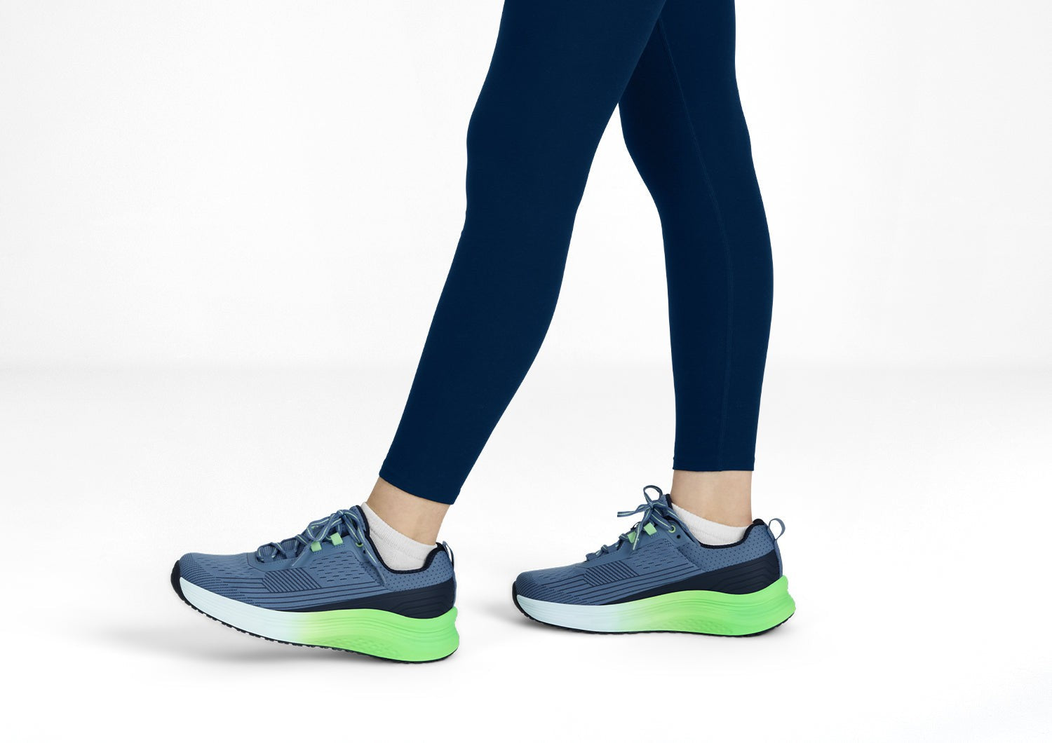 Orthofeet Relay Stretch Support - Blue/green - Lifestyle View - 2