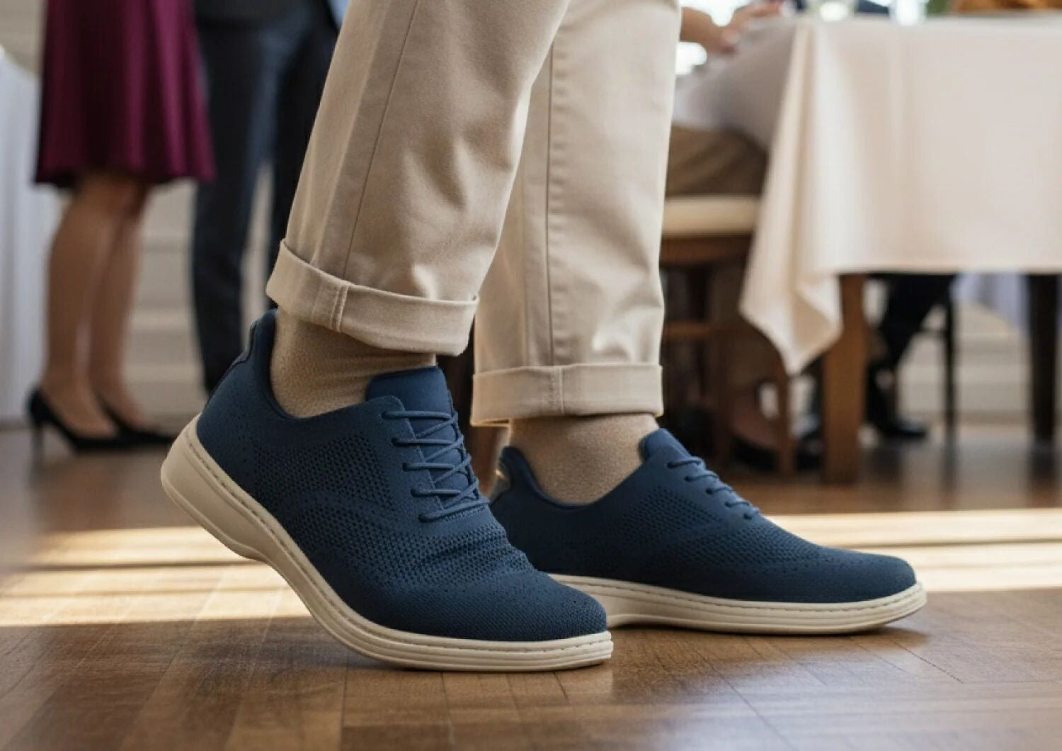 Orthofeet Rex Hands-Free Cushioned Support Men's Sneakers - Blue - Lifestyle View - 7