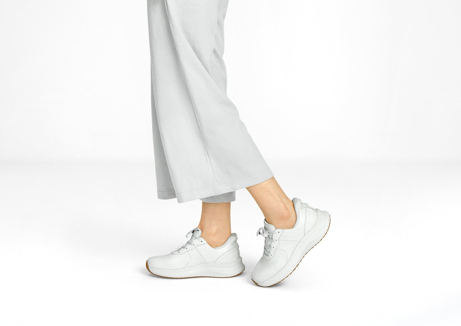 Orthofeet Stride Hands-Free Cushioned Support Women's Sneakers - Ecru - Lifestyle View - 8