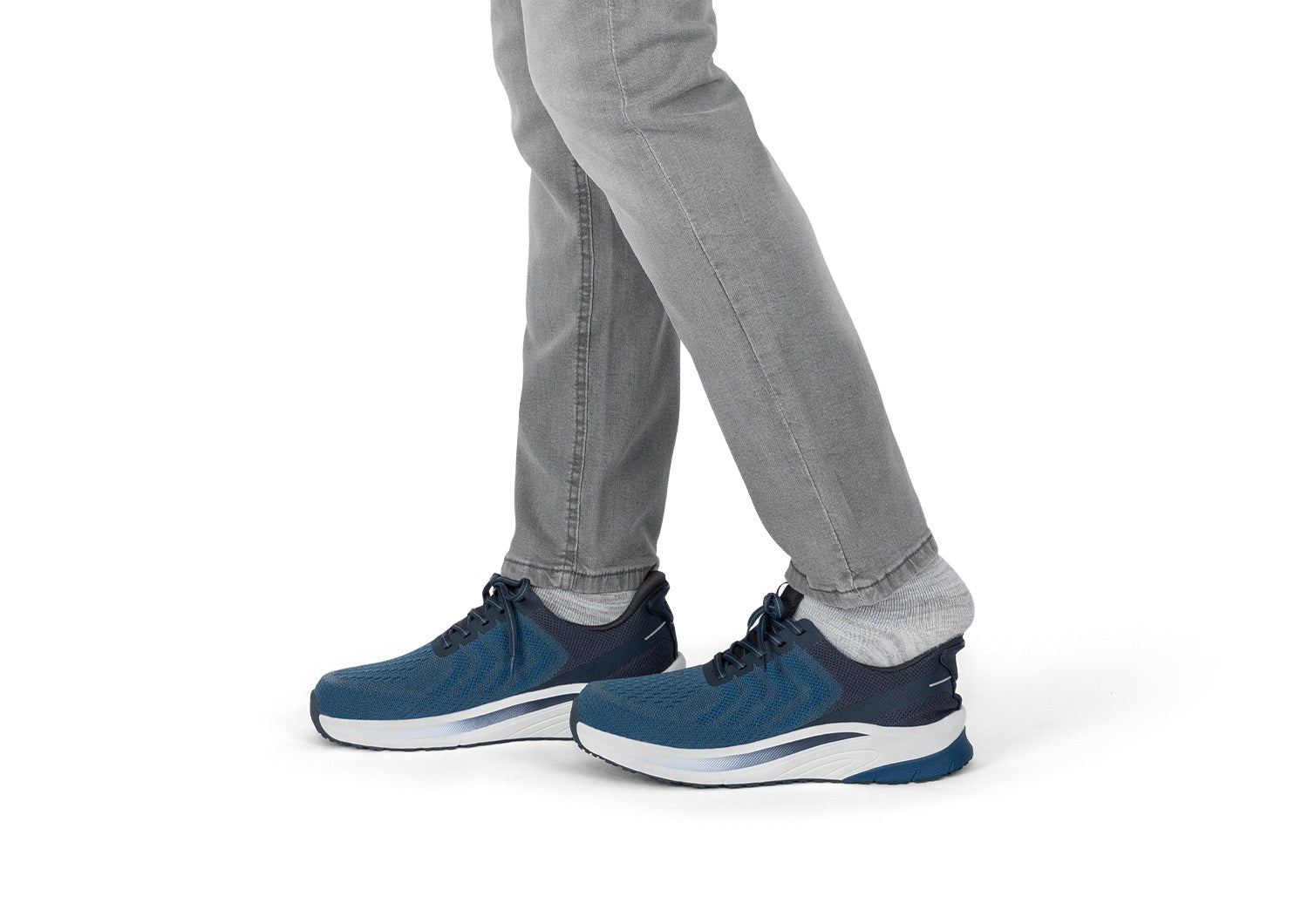 Orthofeet Tilos Hands-Free Support Stretch Men's Sneakers - Blue - Lifestyle View - 8