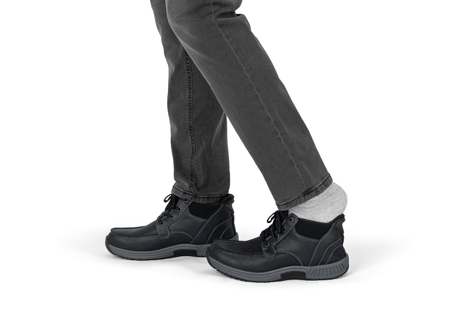 Orthofeet Verno Hands-Free - Black - Lifestyle View - 7