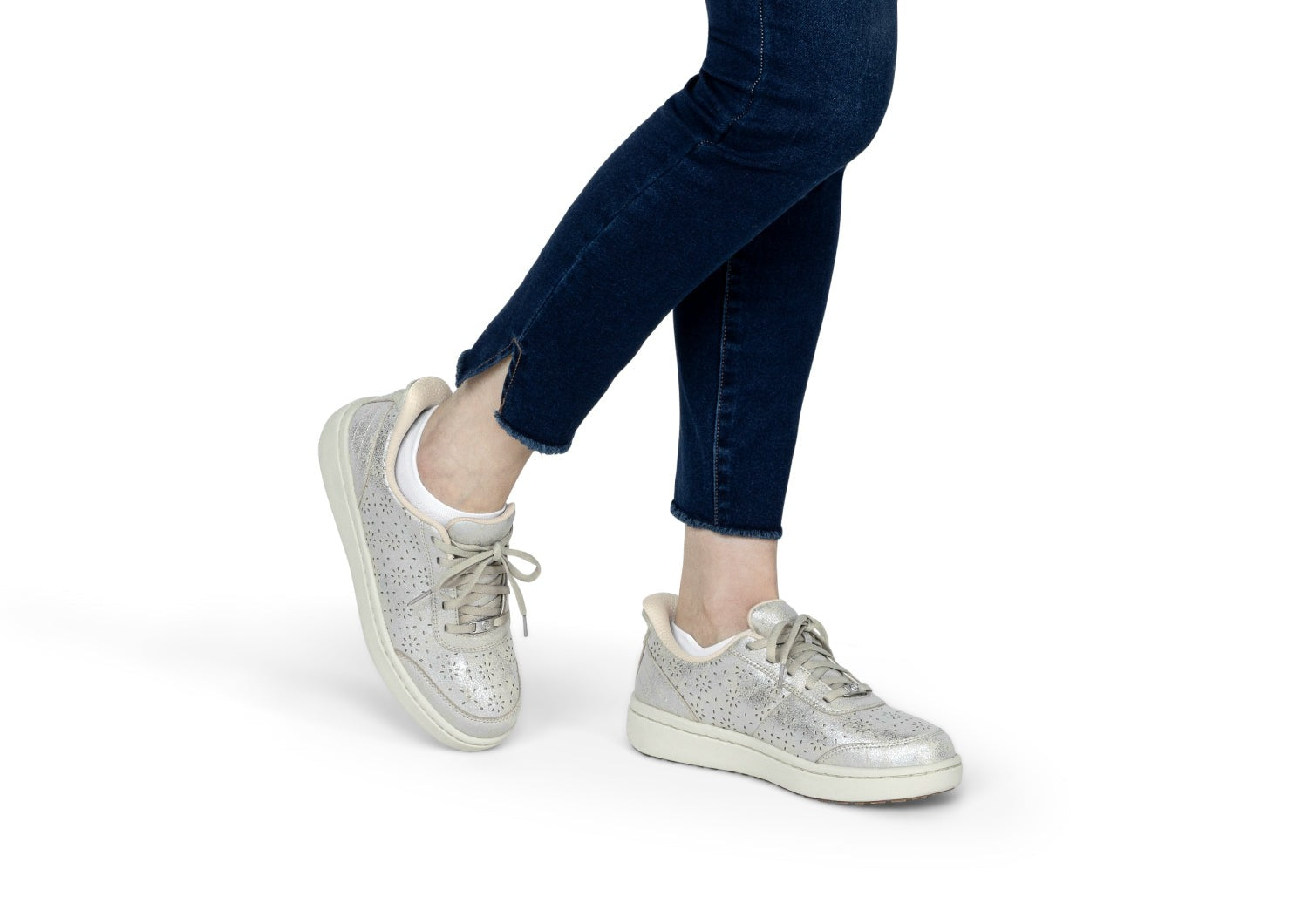 Orthofeet Wander Hands-Free Supportive Women's Sneakers - Champagne Metallic - Product View - 8