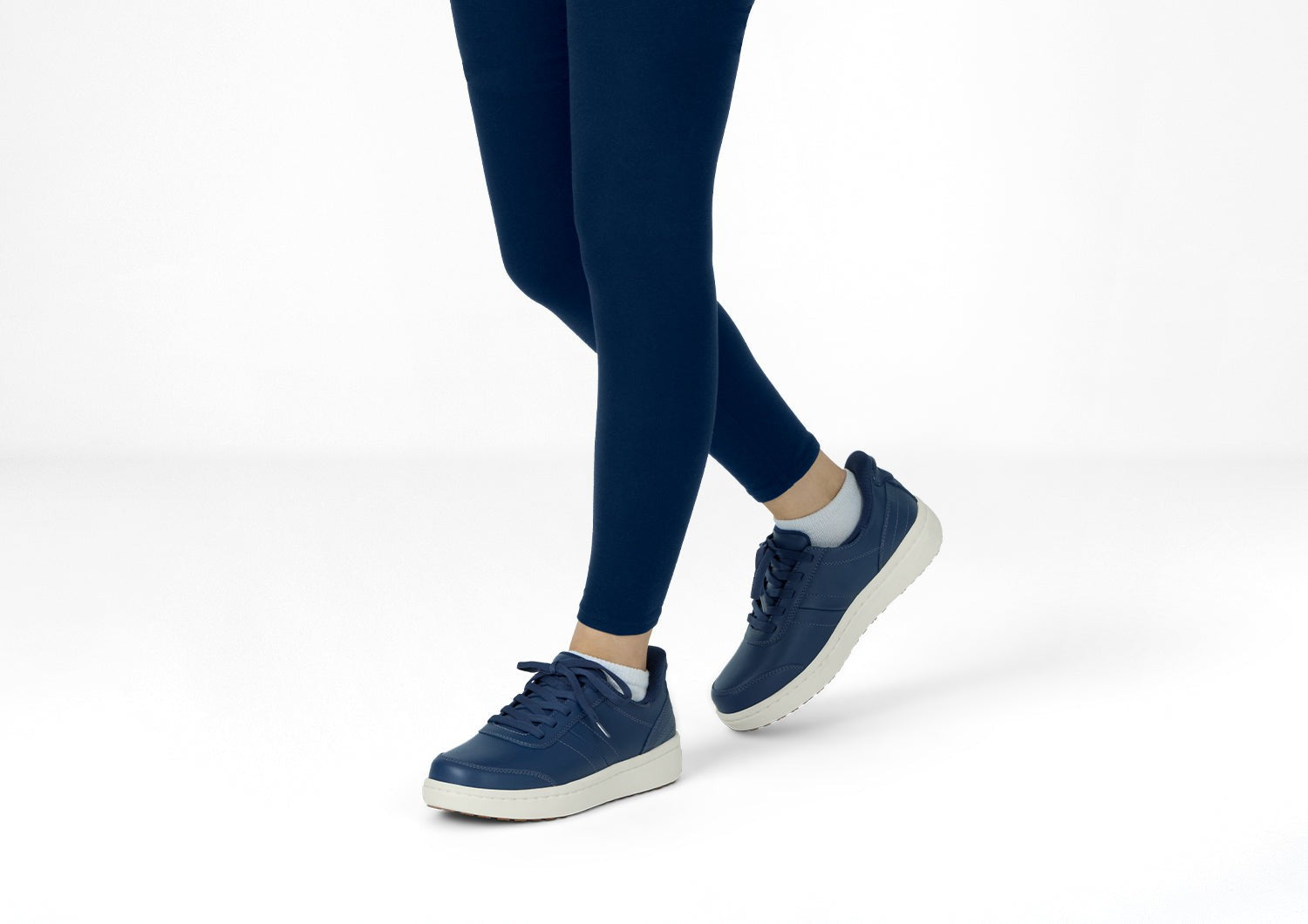 Orthofeet Wander Hands-Free Supportive Women's Sneakers - Navy - Lifestyle View - 8