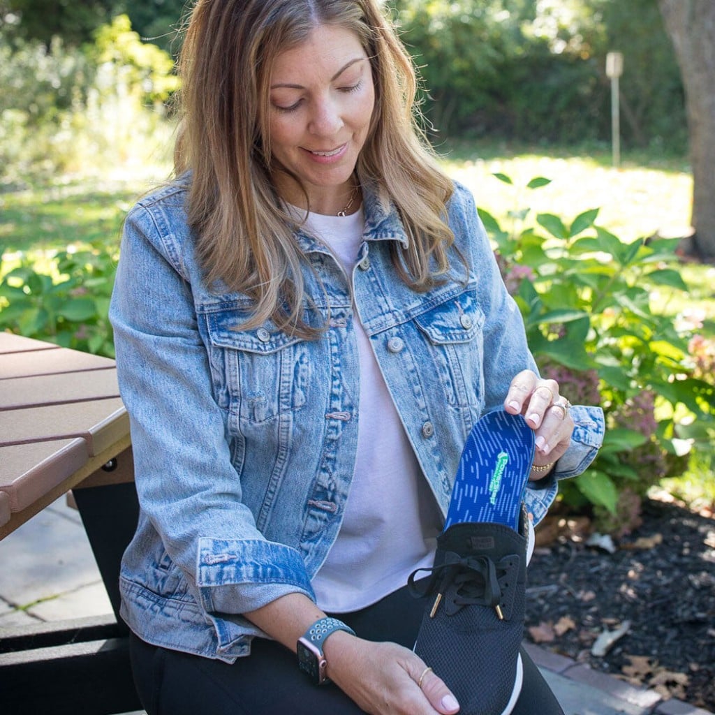 Powerstep Pinnacle High Arch Insoles - Lifestyle View - 3