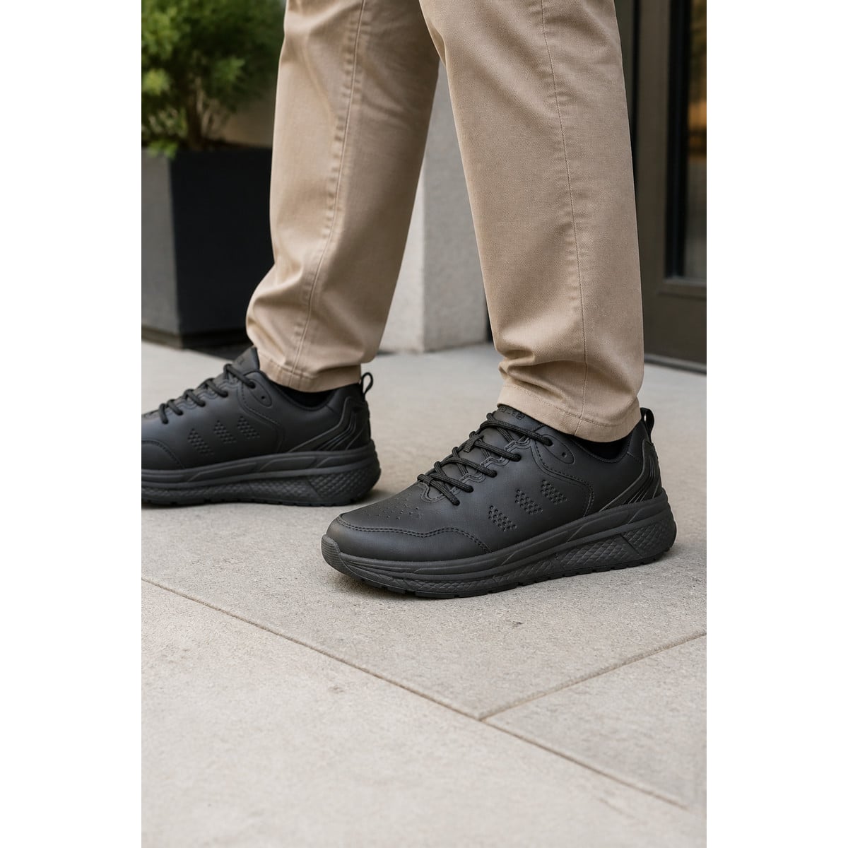 Propet Ultra Leather Men's Walking Shoes - Black S/R - Lifestyle