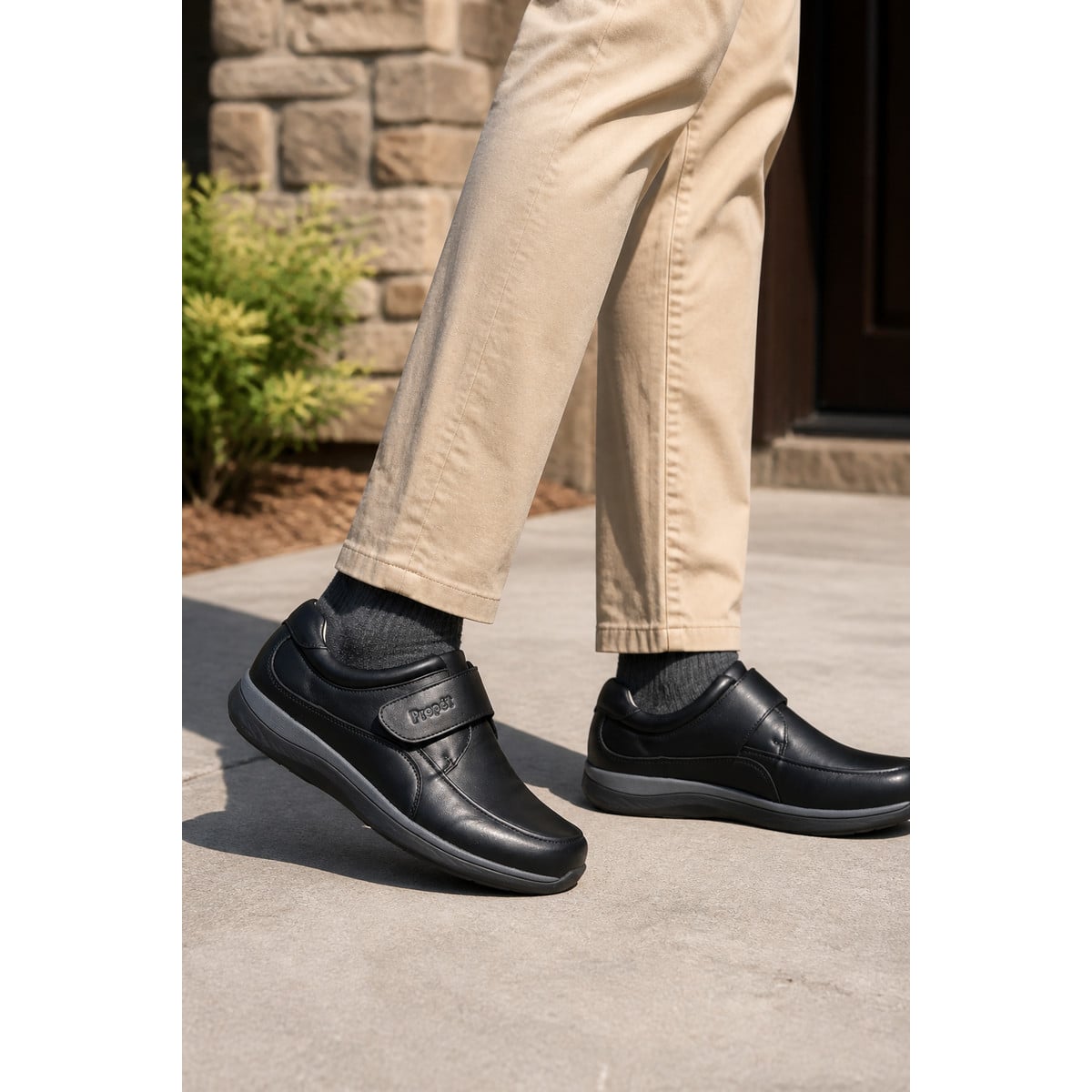 Propet Parker Men's Loafers - Black - Lifestyle