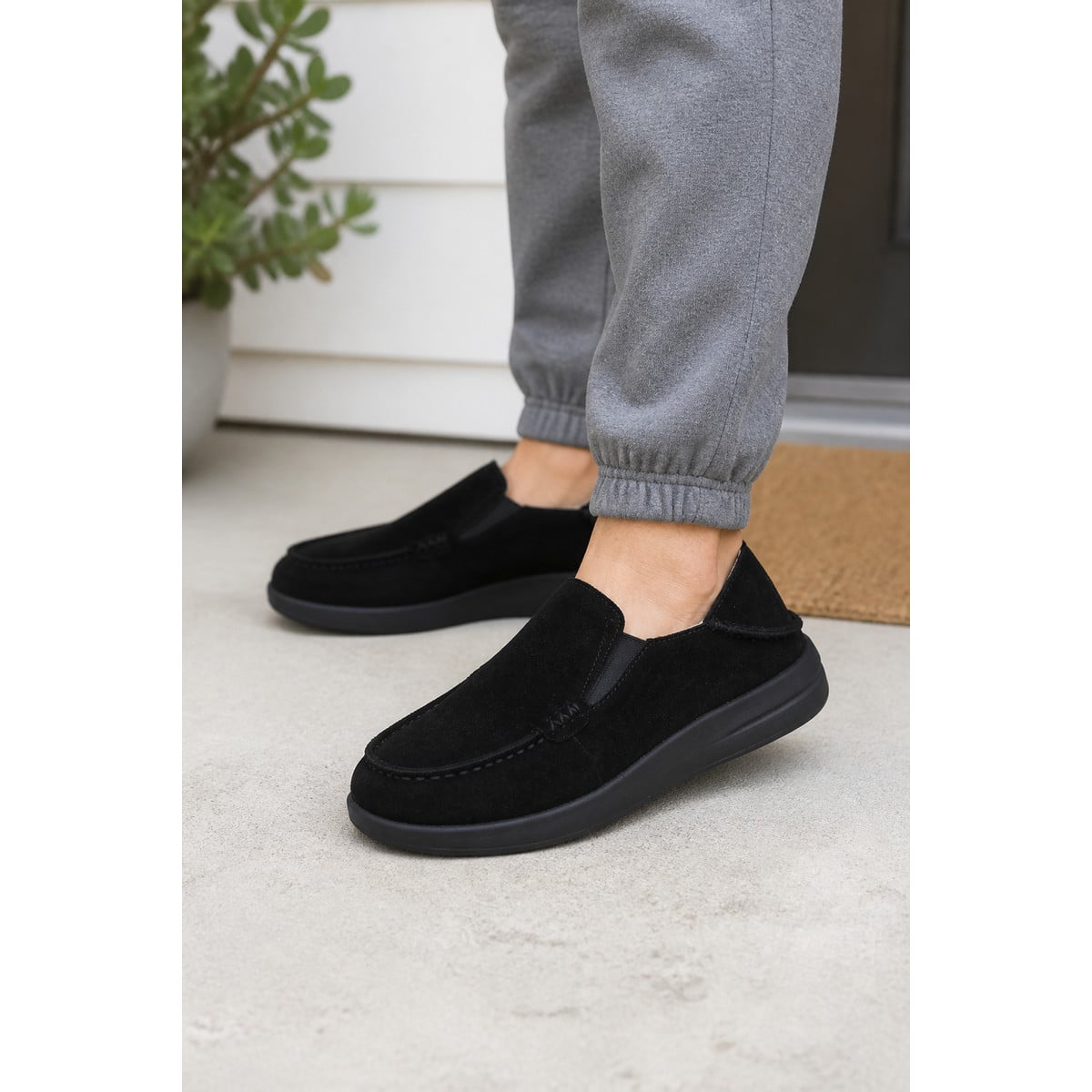 Propet Edsel Men's Slippers - Black - Lifestyle