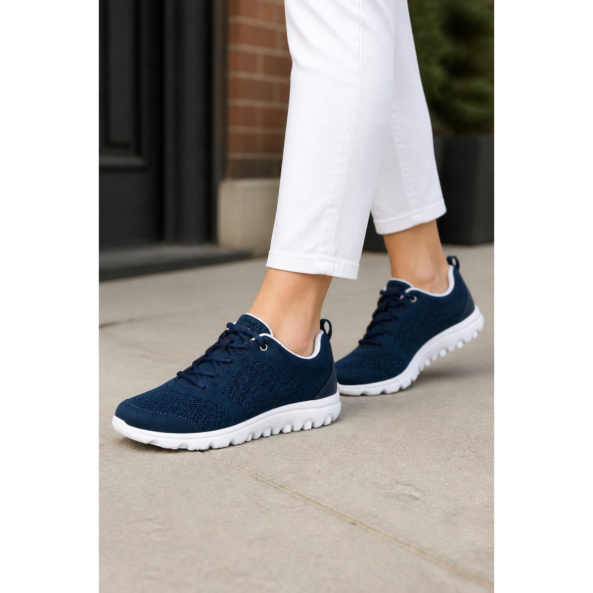 Propet TravelActiv Women's Walking Shoe - Lifestyle