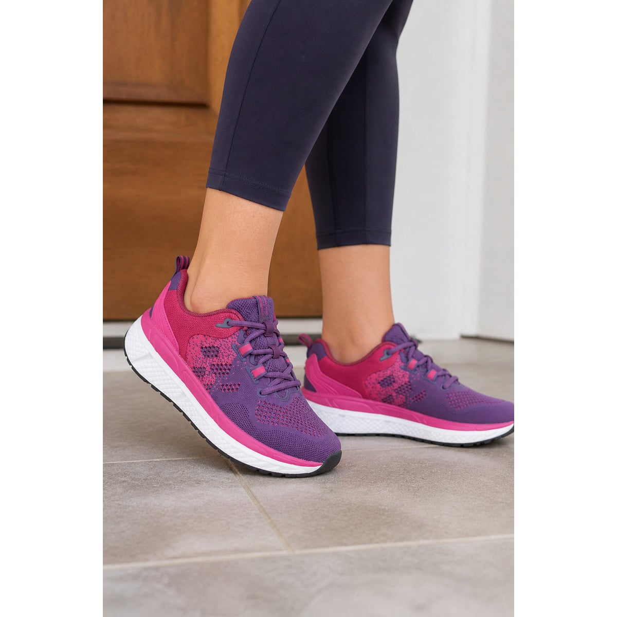 Propet Ultra Women's Athletic Walking Shoe - Lifestyle