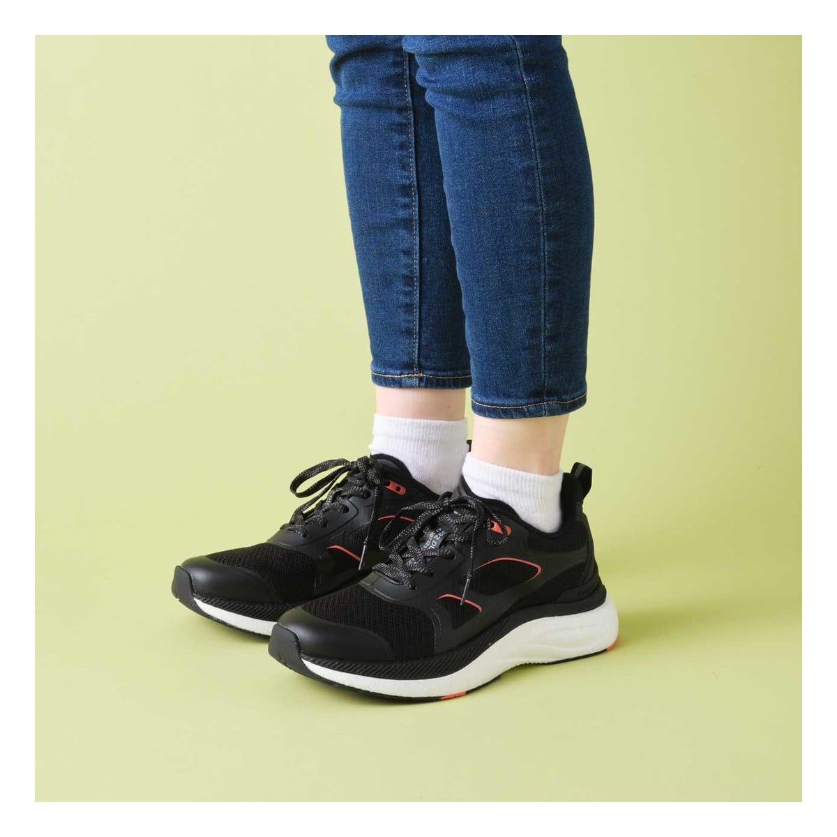 Propet DuroCloud 392 Women's Sneakers - Black - View 6