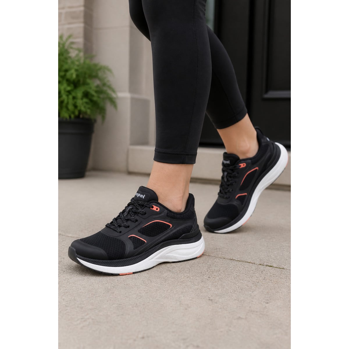 Propet DuroCloud 392 Women's Sneakers - Black - Lifestyle