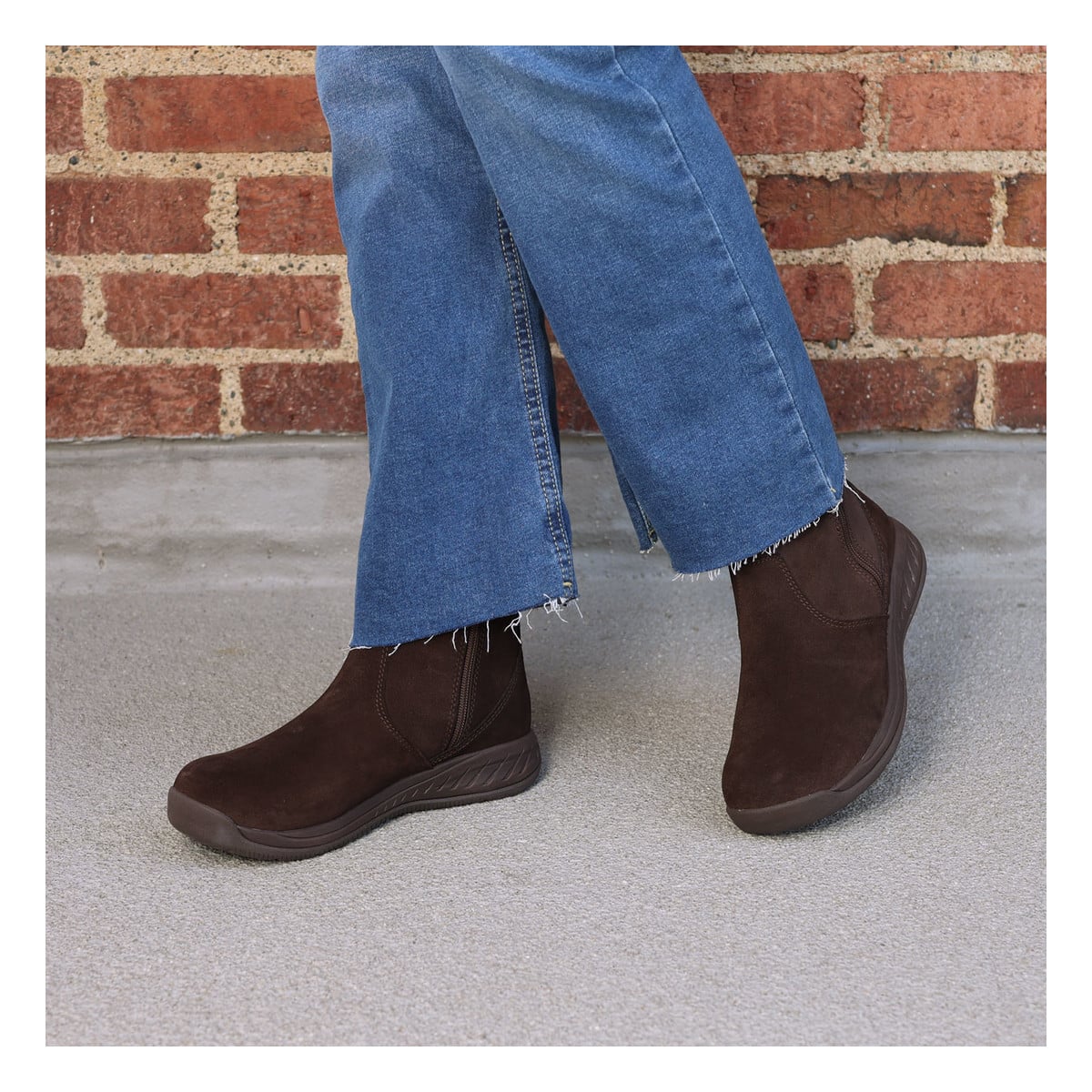 Propet Laney Women's Boots - Brown Suede - View 8