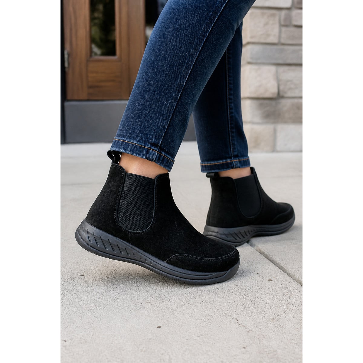 Propet Linden Women's Boots - Black - Lifestyle