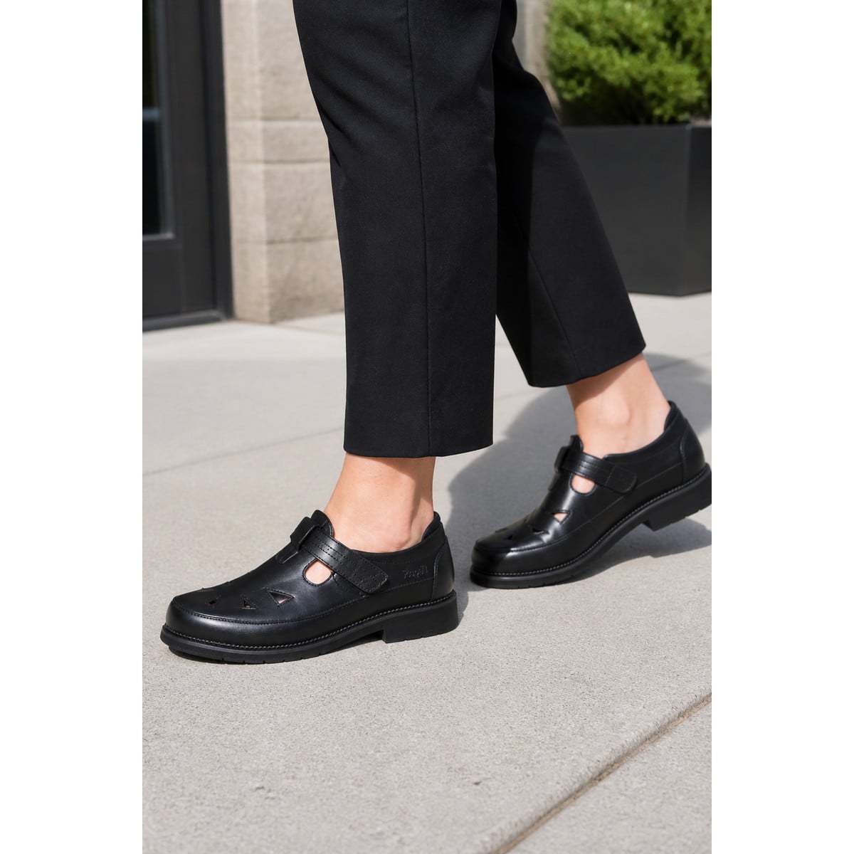 Propet Helen Women's Loafers - Black - Lifestyle