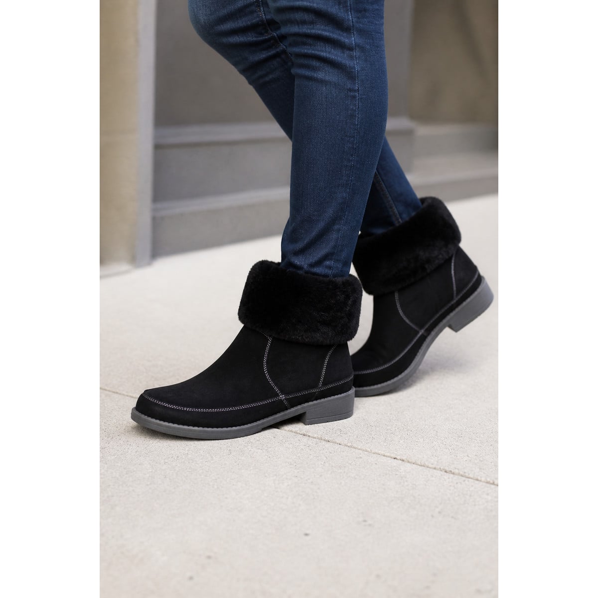 Propet Tabitha Women's Boots - Black - Lifestyle
