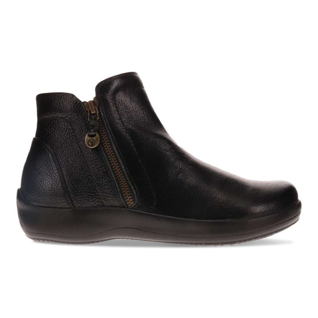 Revere Charleston Zip - Black Pebble - Product View - 2