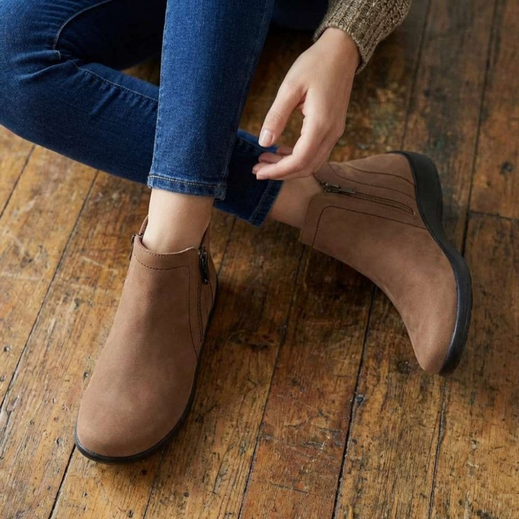 Revere Charleston Zip - Toffee Nubuck - Product View - 6