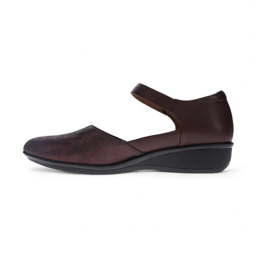 Revere Osaka Mary-Jane Removable Arch Support Women's Insole - Espresso Angle - Product View - 3