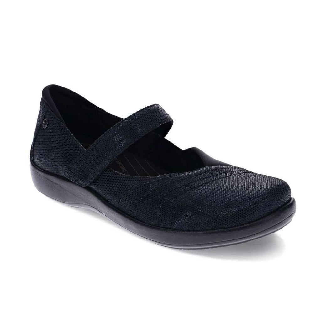 Revere Timaru Mary-Jane Supportive Cushioned Women's Flat - Black Angle - Product View - 1
