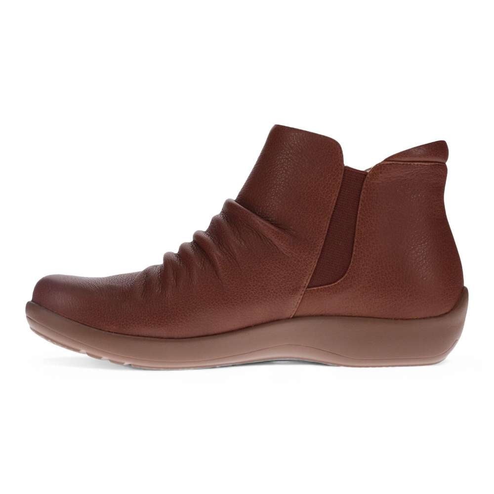 Revere Women's Salzburg Zip Ankle Boot - Mocha - Sole View - 3