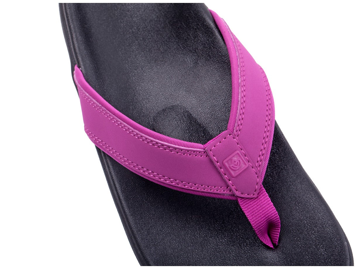 Spenco Yumi Nuevo Women's Orthotic Sandal - Festive Fuchsia - Strap