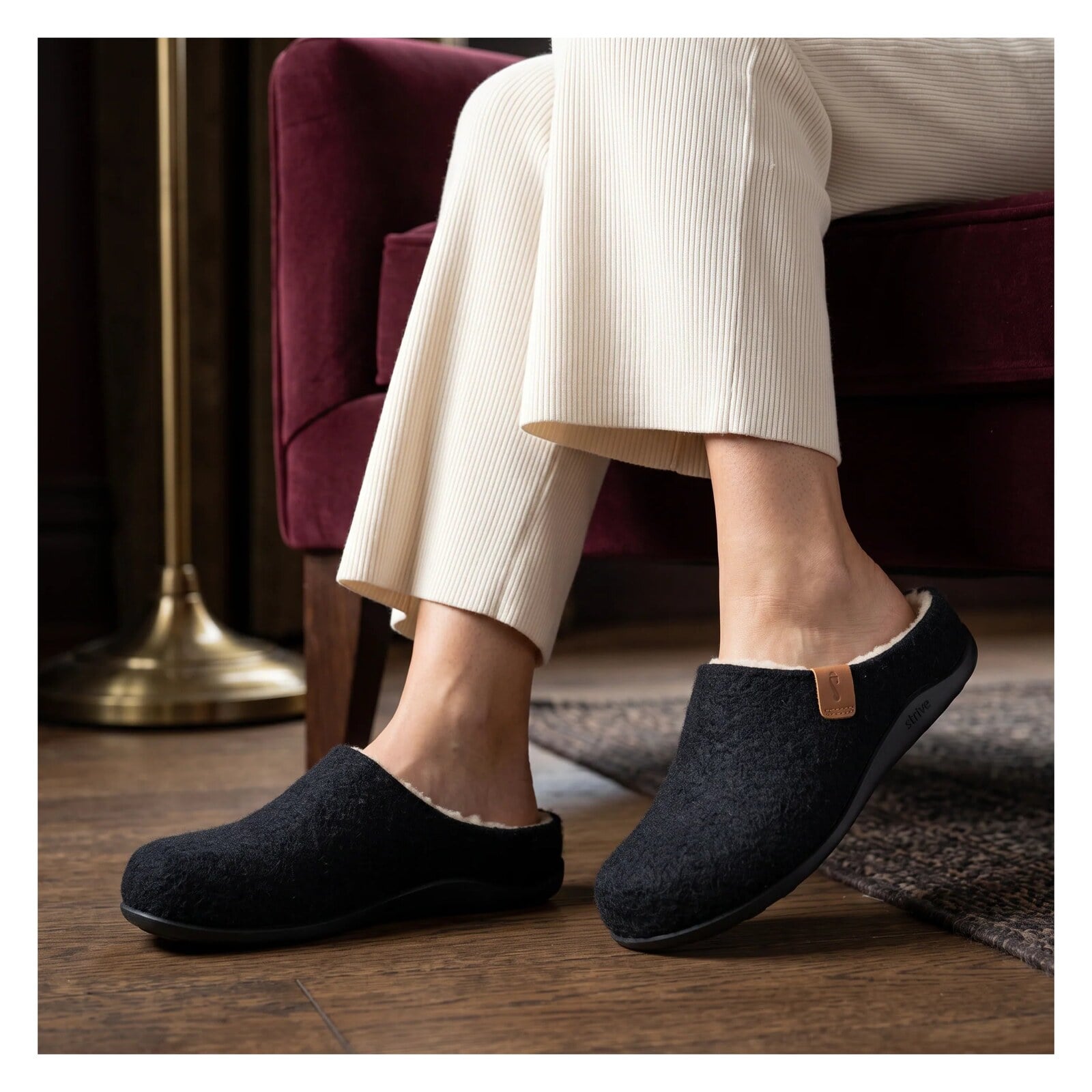 Strive Women's Copenhagen Felt Slippers - Black II - Lifestyle