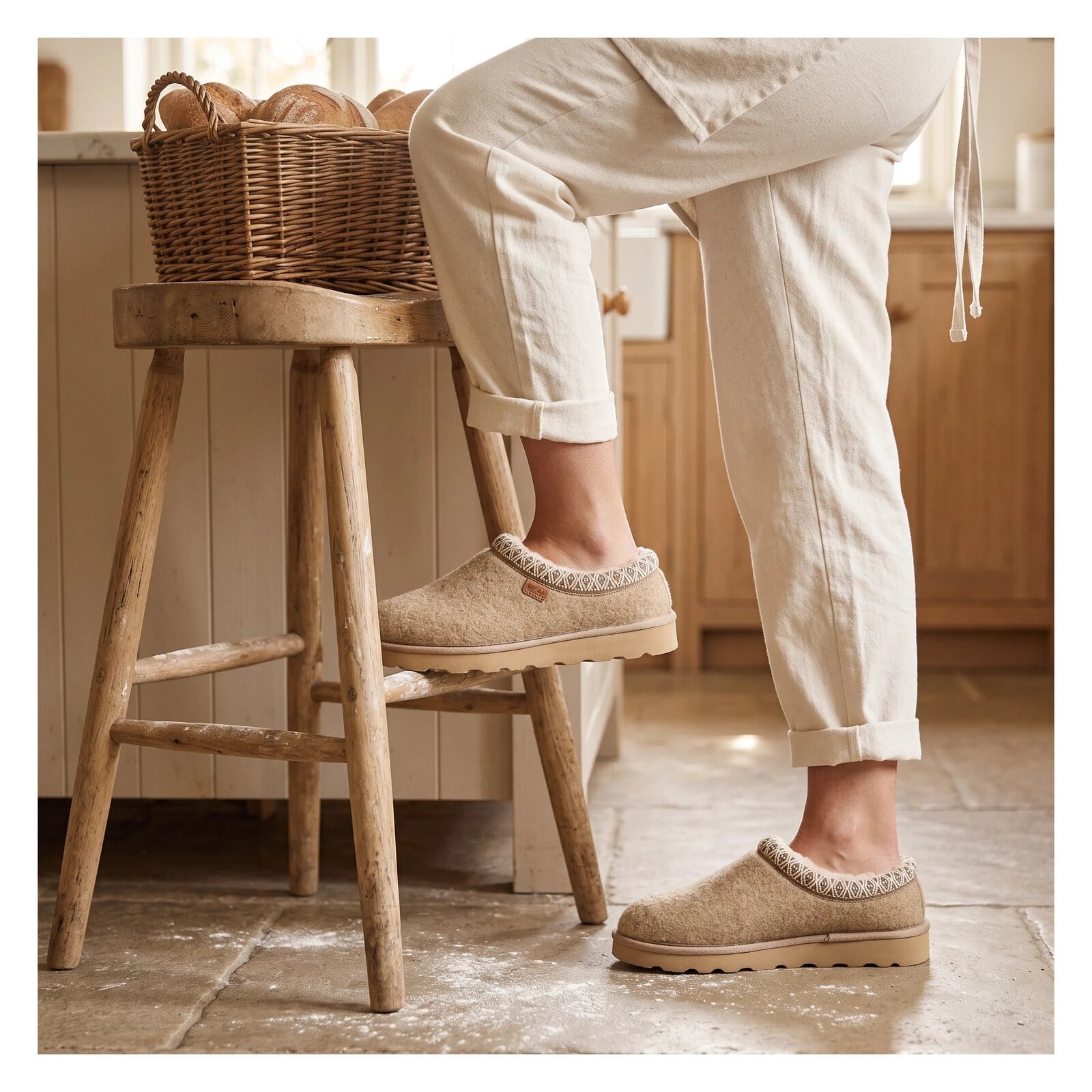 Strive Women's Zurich Felt Slippers - Tan - Lifestyle