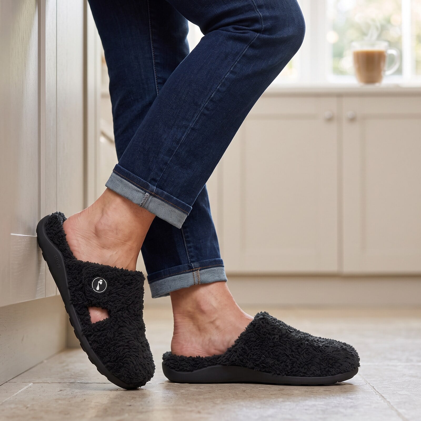 Strive Women's Zara II Slippers - Black II - Lifestyle